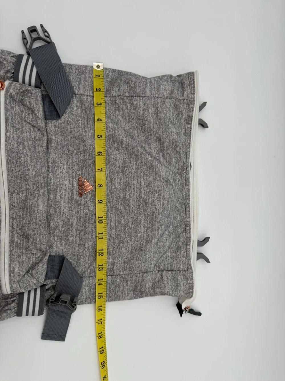 Adidas Women's Yola Il Backpack in gray - Picture 13 of 14